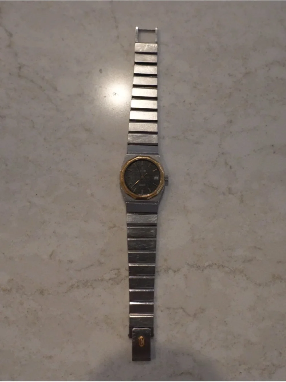 Vintage Ladies Concord Mariner SG watch 18k gold bezel accent